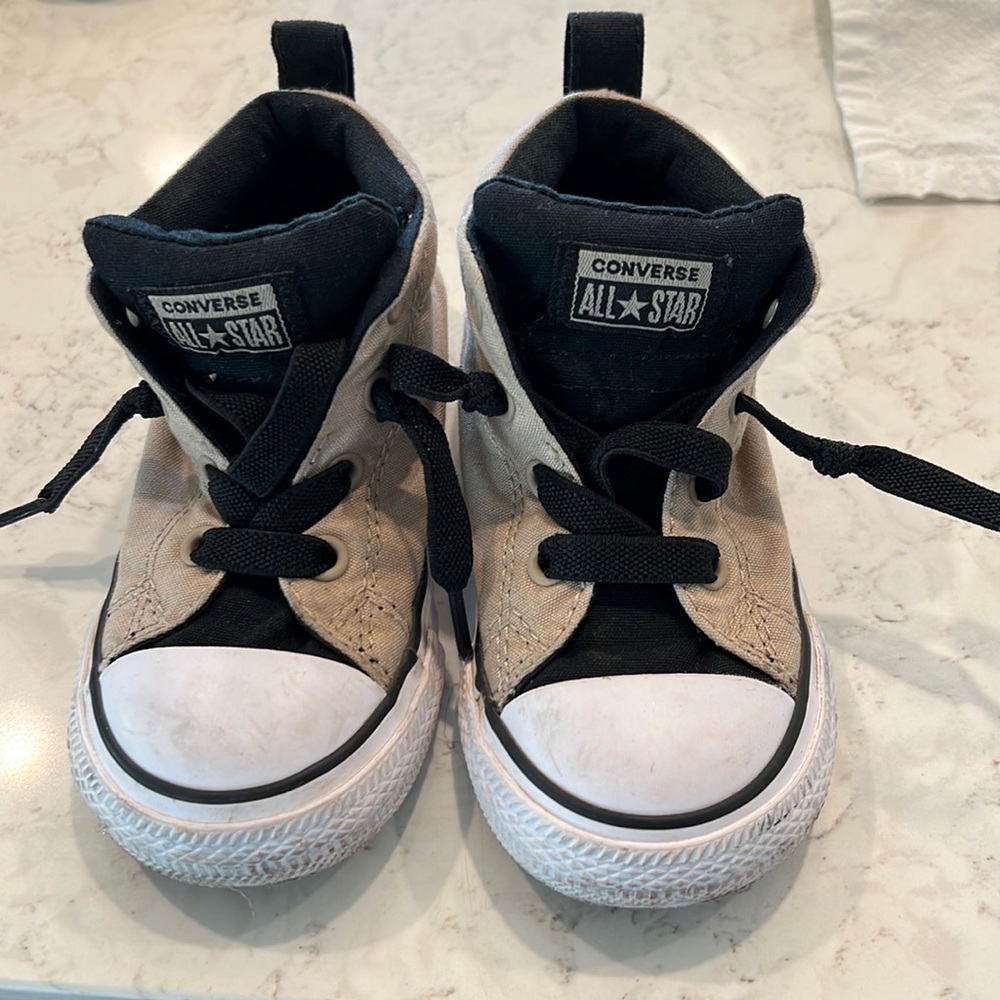 Toddler khaki converse! Size 7.